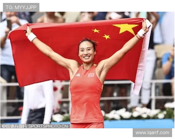 郑钦文右颈伤退柏林站！王欣瑜独扛中国金花大旗