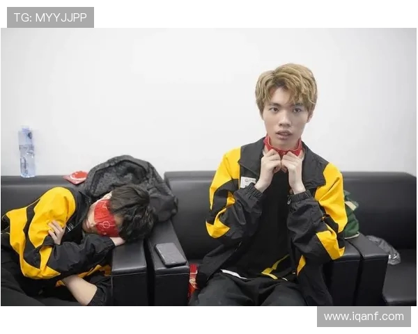 飞牛夏洛特 8-0-8 超神！MVP 统治级表现助 QG 零封 WE(3)