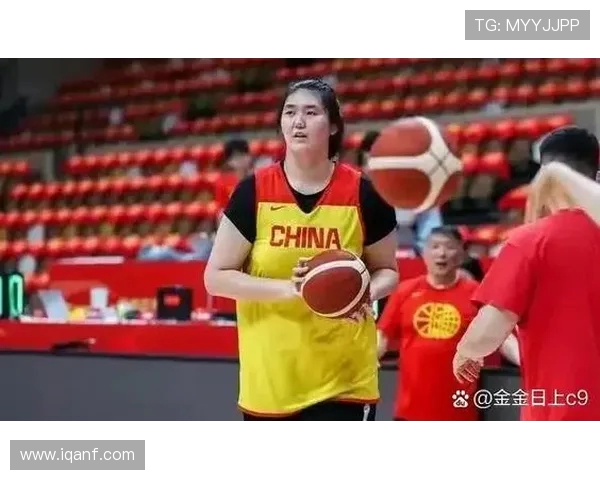 韩旭转型 4 号位搭档张子宇：双塔战术激活中国女篮内线新高度